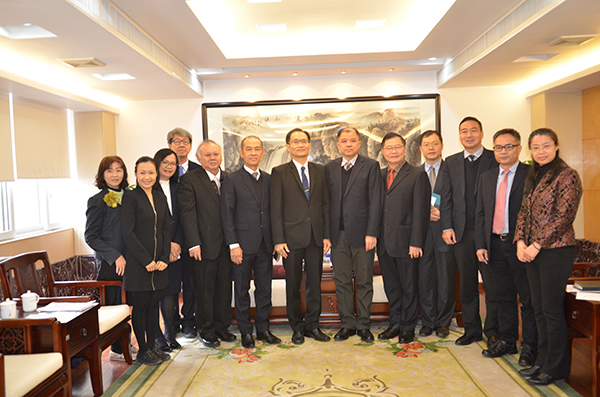 1517876500775765.jpg 600px.jpg